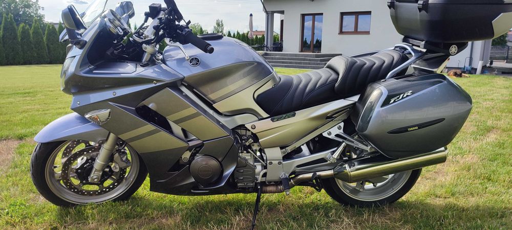 Motocykl Yamaha FJR 1300 z 2007 r.
