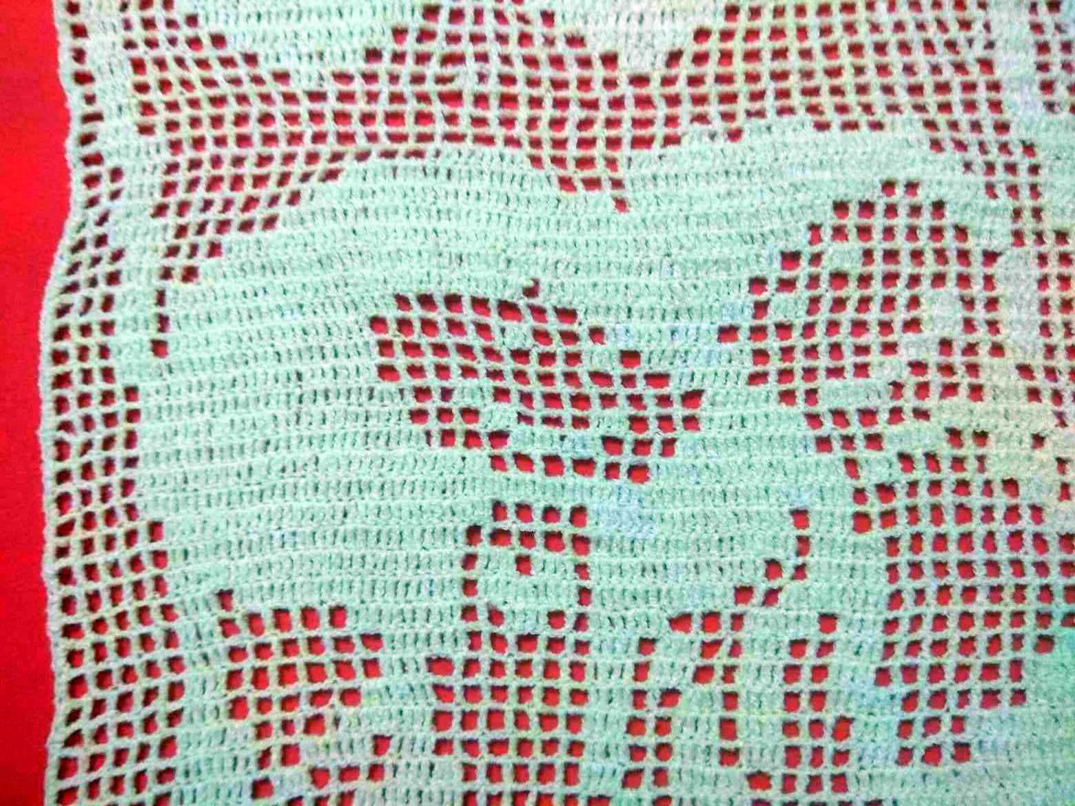 Firanka szydełkowa
Dziewczynka i chłopak
na huśtawce ok. 68 x 58 cm