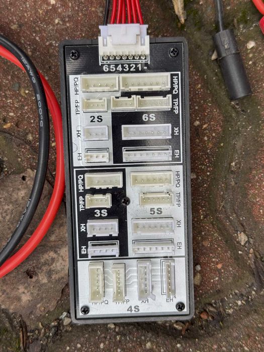 Ładowarka SKYRC RS16 + Power Supply eFuel