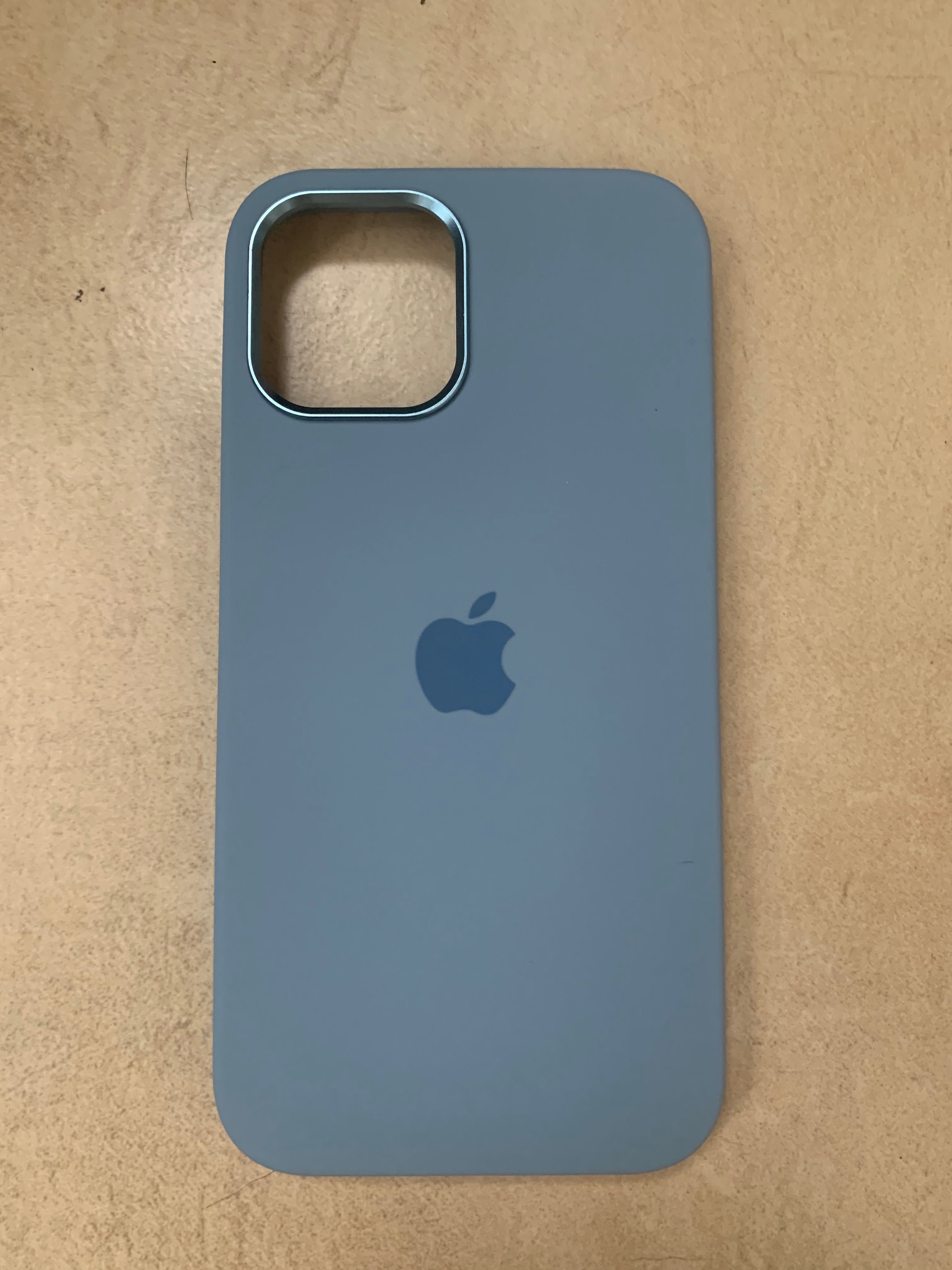 Чохол на IPhone 12 Pro Max новий