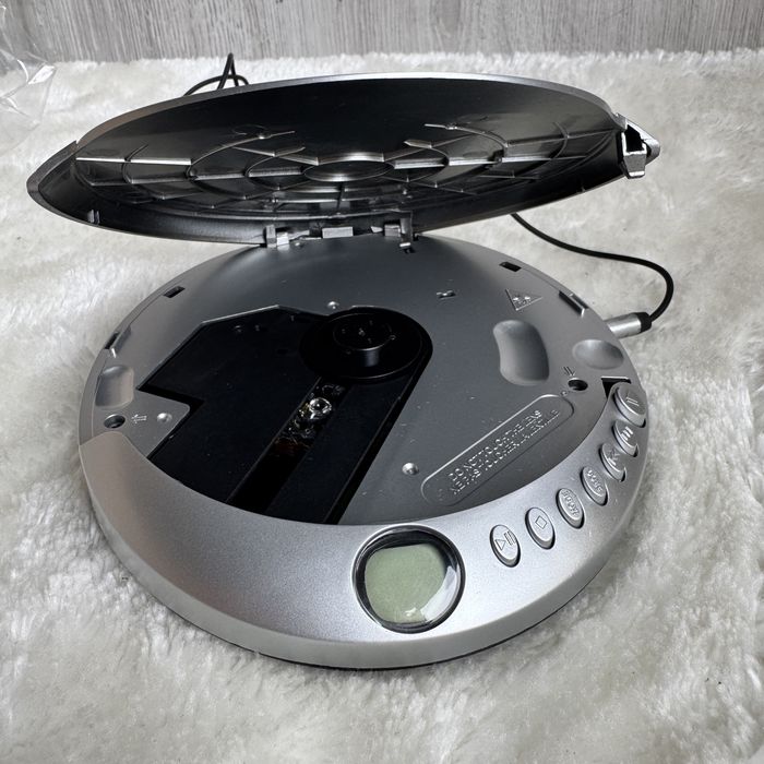 Odtwarzacz płyt CD Bush PDC-220B