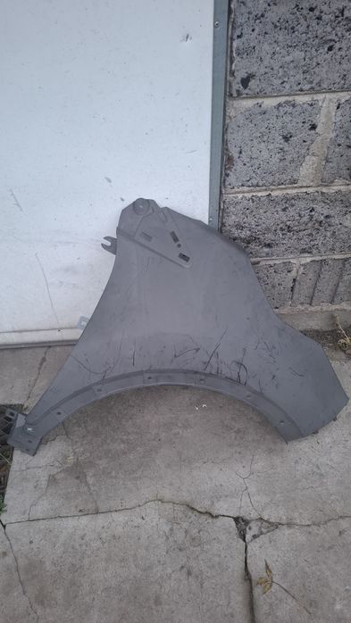 Błotnik przód prawy  Nowy Oryginalny Renault Captur I