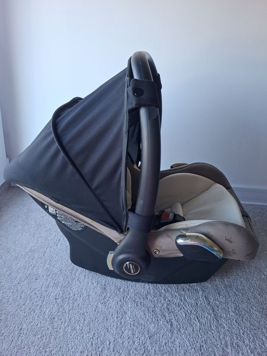 Ala Louis Vuitton nosidelko fotelik junama diamond avionaut kite 0 13