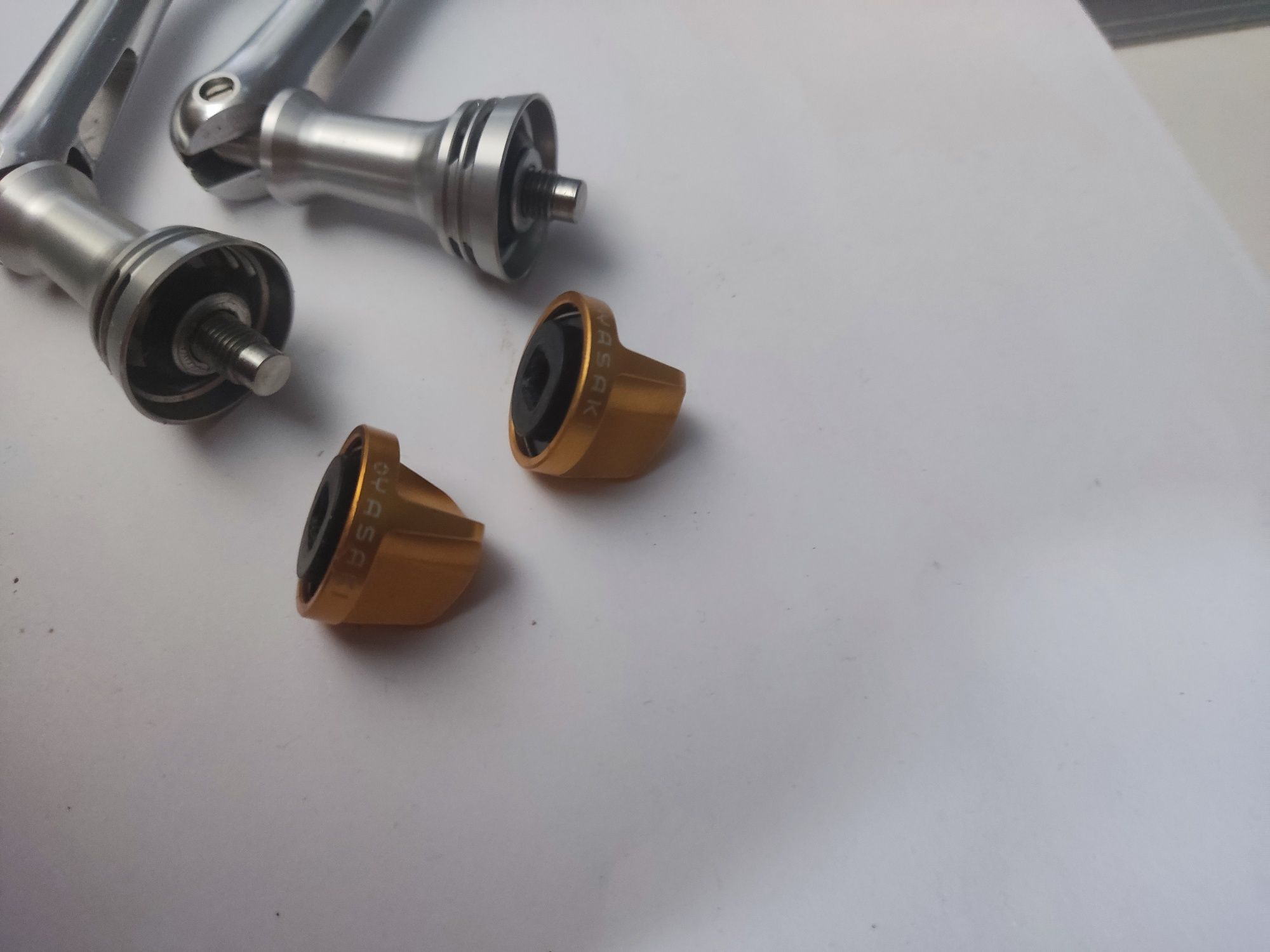 Manivelas Shimano MGS XSC e botões drag Yasaki