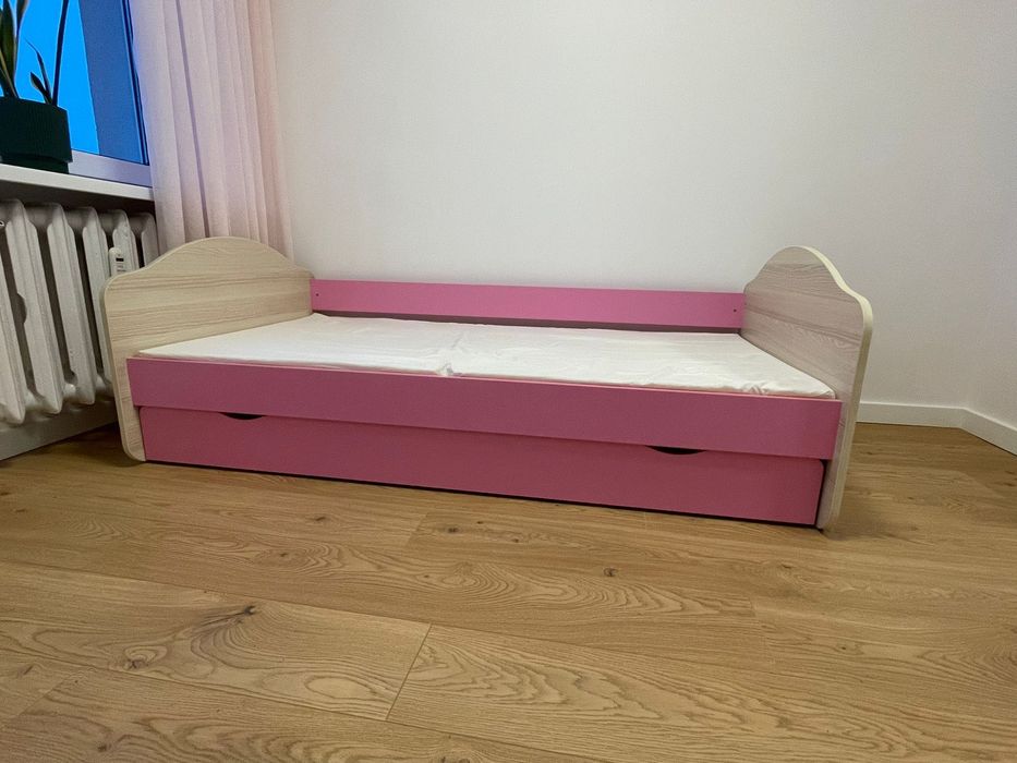 2x łóżeczko dziecięce z materacem