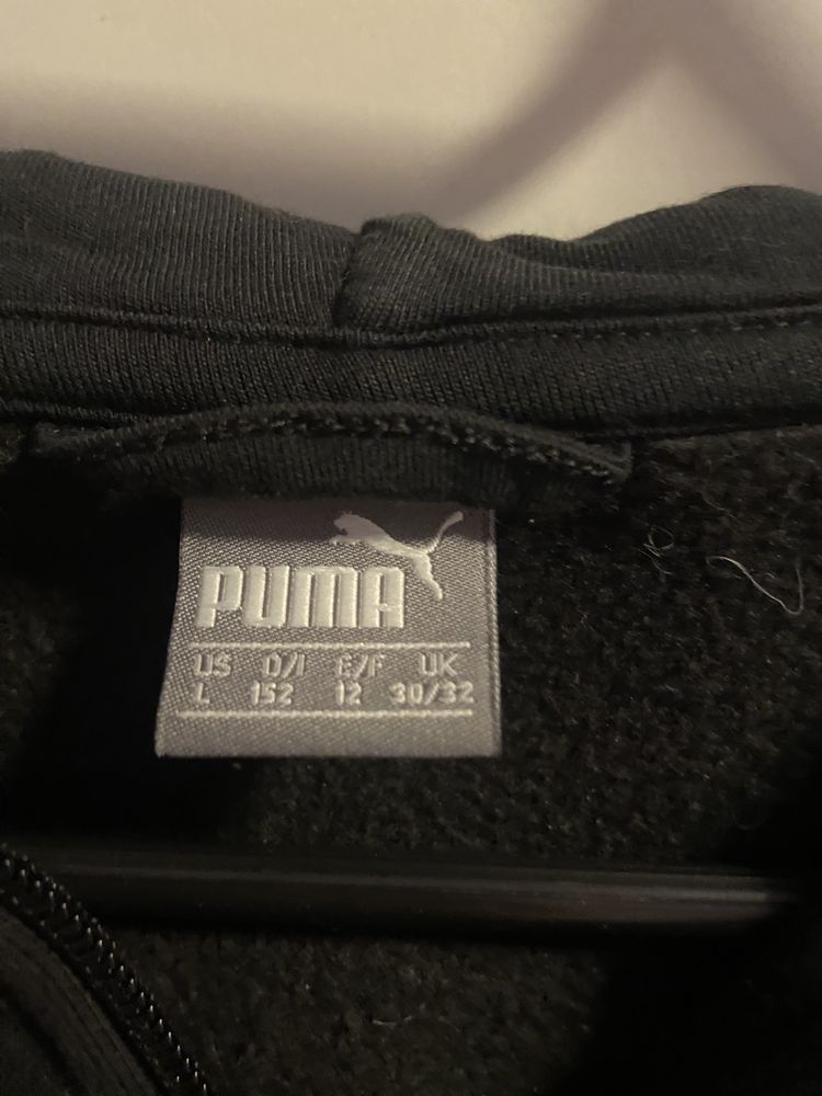 czarna bluza rozpinana puma