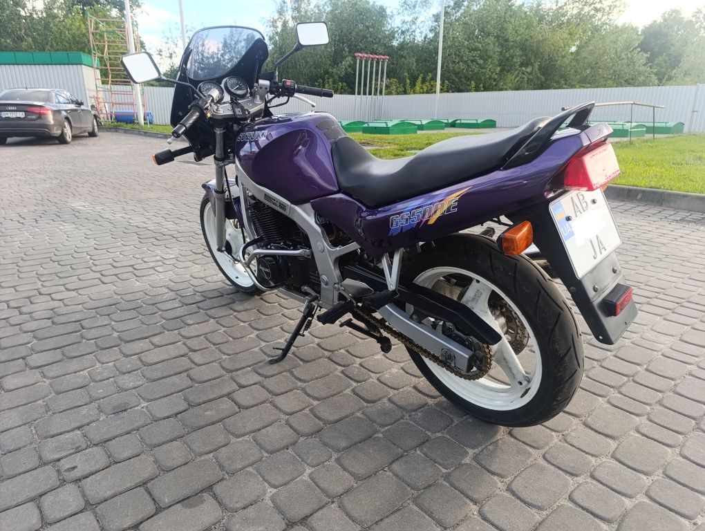 Свіжопригнаний Suzuki GS500