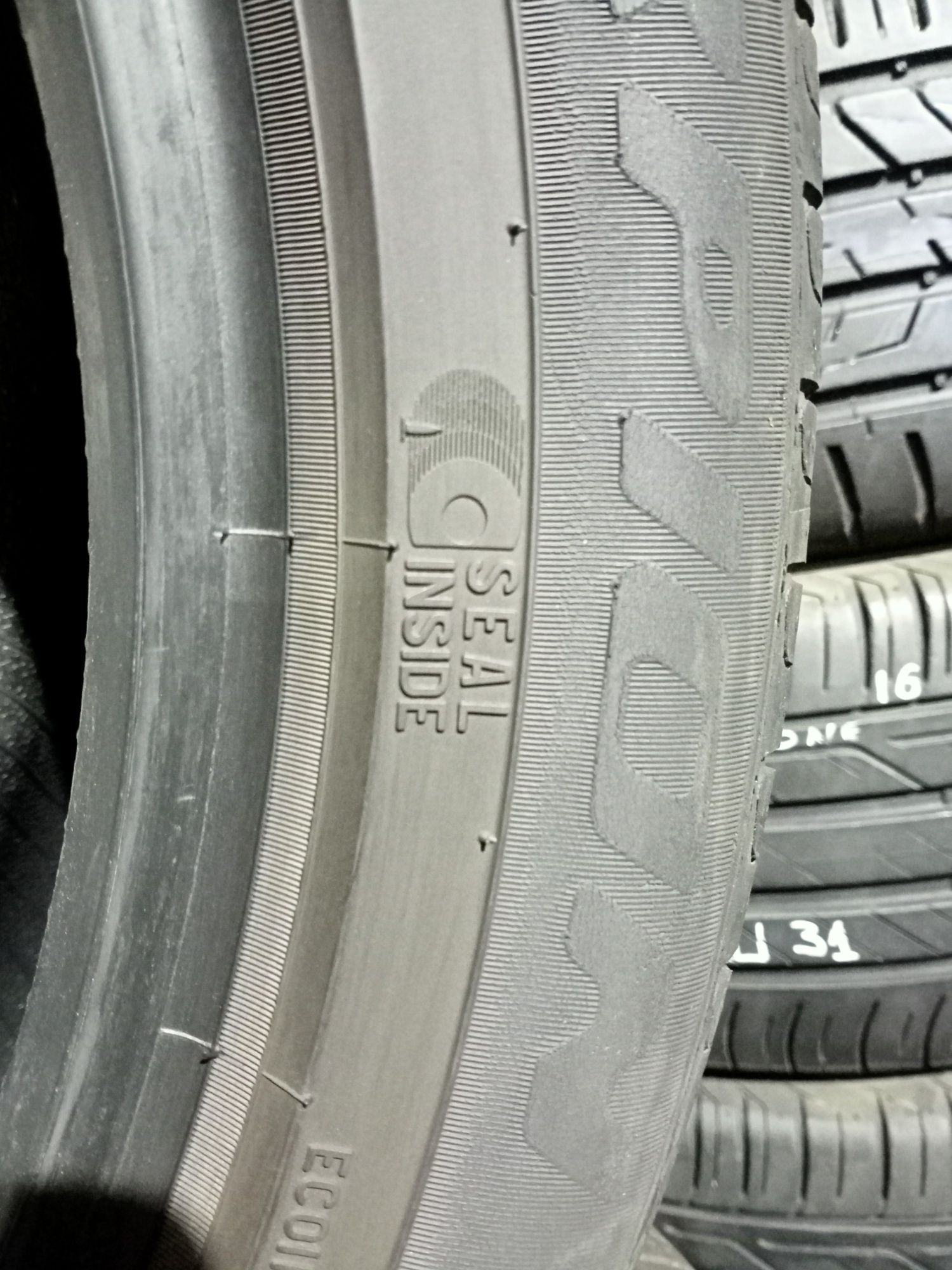 Літні шини комплект 235/50 r19 pirelli