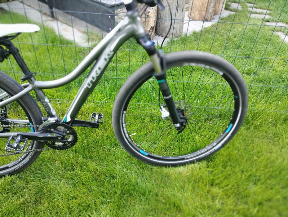 Rower TREK Cali SL koła 29 ROCKSHOX Shimano Deore Alivio Hydrualik Sky