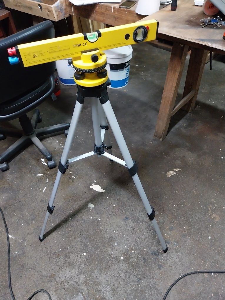Vendo laser e serra circular
