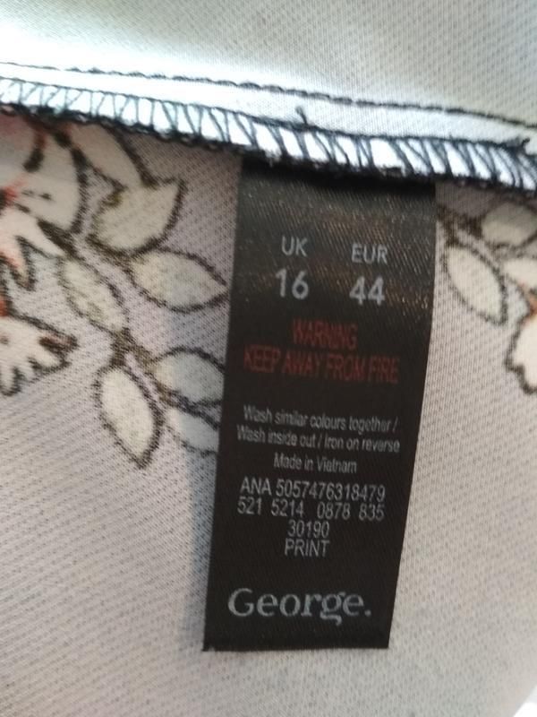 Крутые брюки чиносы, очень приятная ткань George