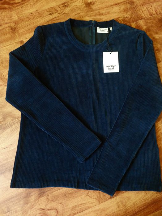 Swetr Another Label