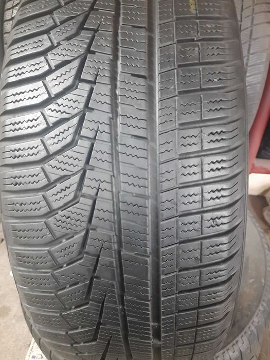 Opony Zimowe 205/50r17 Hankook