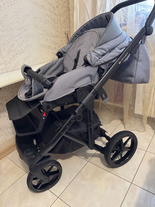 Продам дитячу коляску Adamex Bebiono 2в1