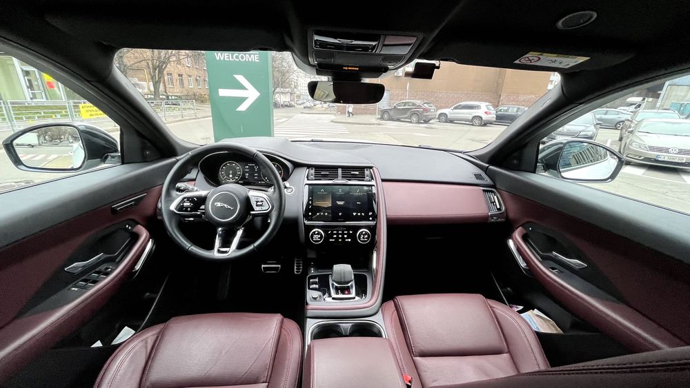 Ягуар E-PACE 2023