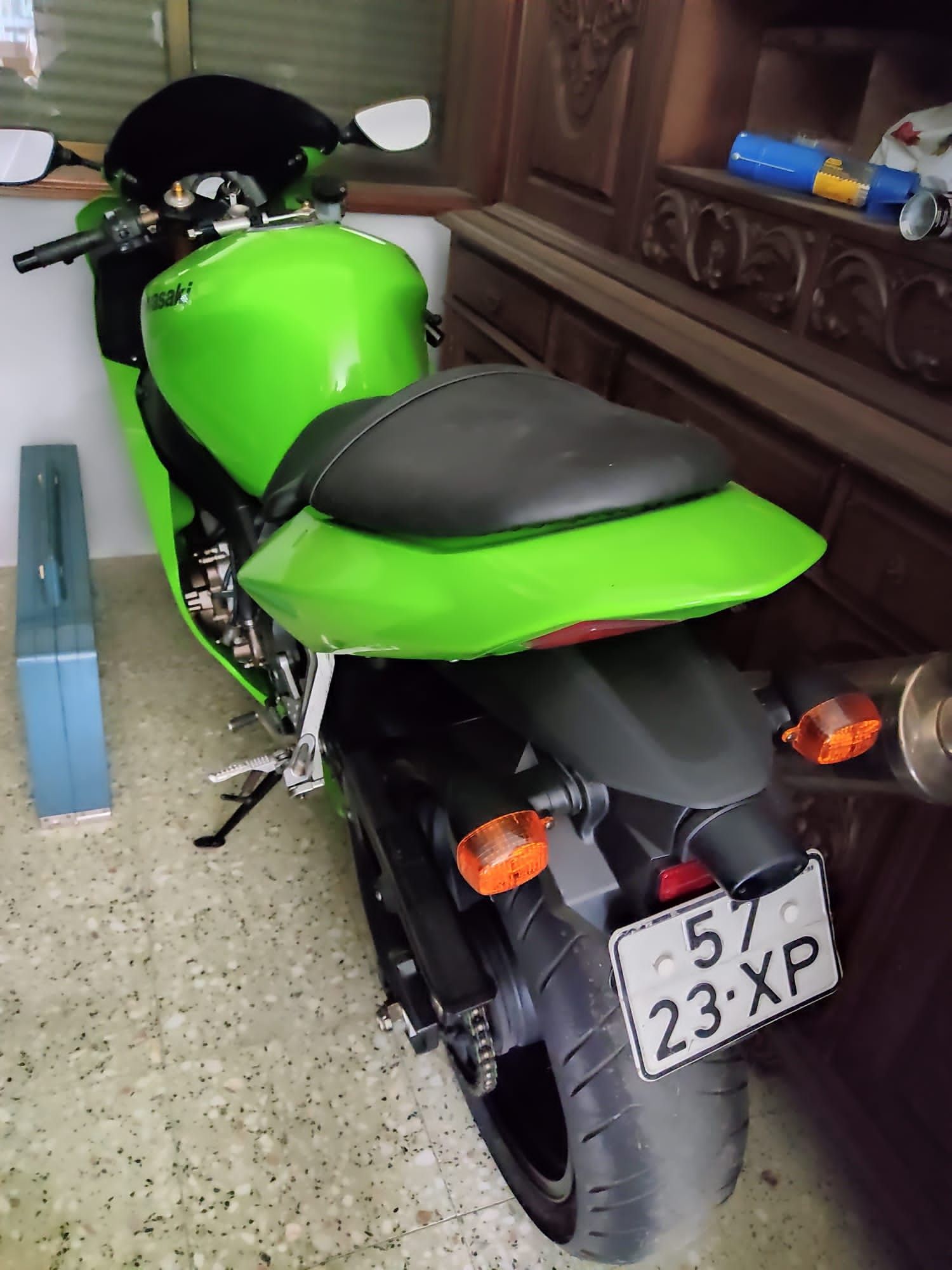 Kawasaki Ninja ZX6R