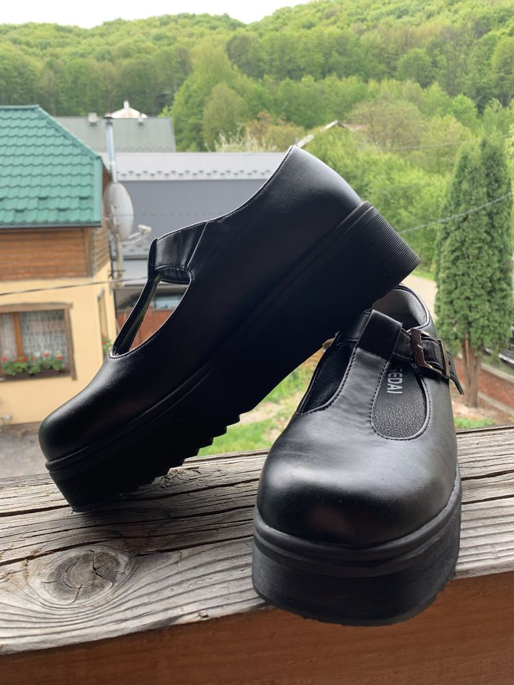 Туфлі чорні жіночі 25 см
