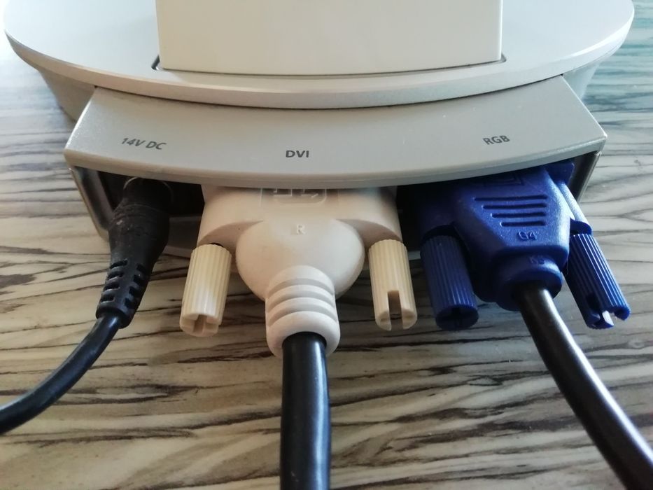 Monitor Samsung 17 cali. Sprytny - można powiesić