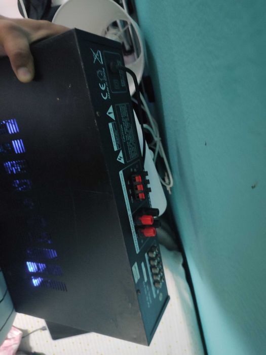 Amplificador com USB