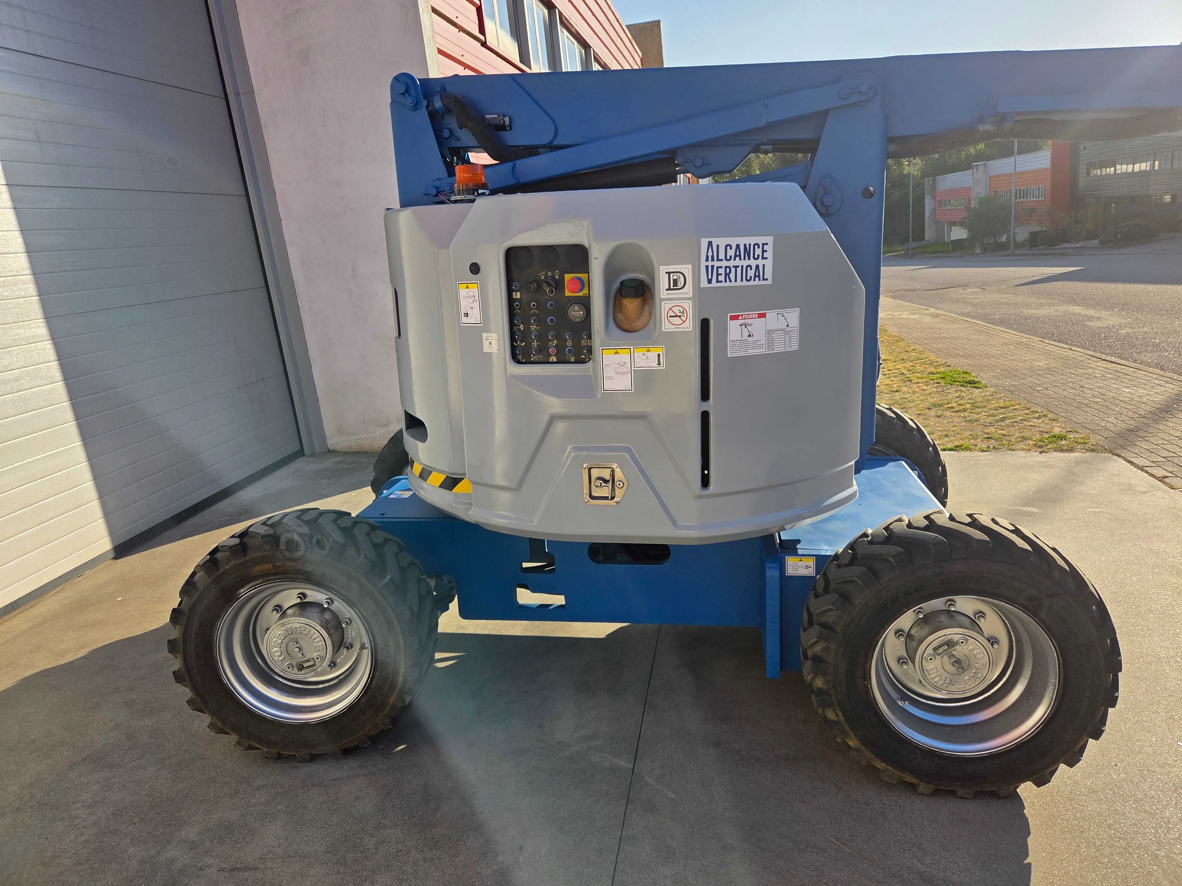 Plataforma elevatória articulada Genie Z34.22