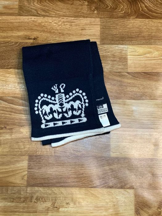 Шарф weekend offender