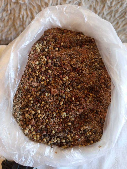 Один Лот 6штМонтажів+10штук Повідків з шнура+750грам Прикормки+Меляса!