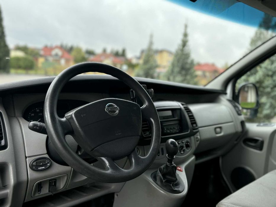 Renault Trafic 2.5 DCi Lift LONG Klima 2x Drzwi Przesuwne Hak (vivaro)