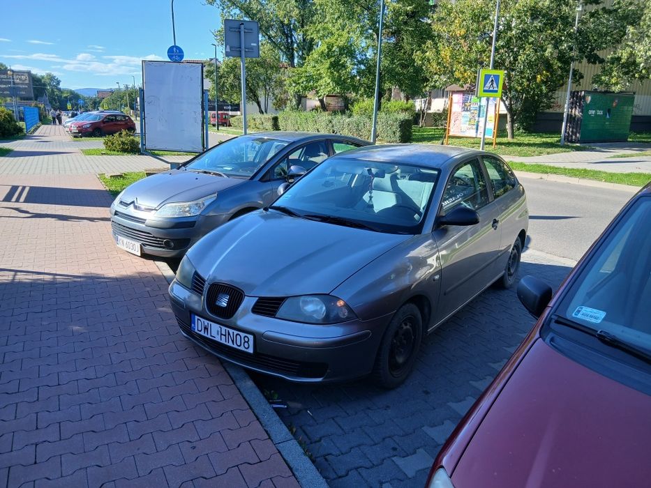 Seat Ibiza 1.4 benz. 02