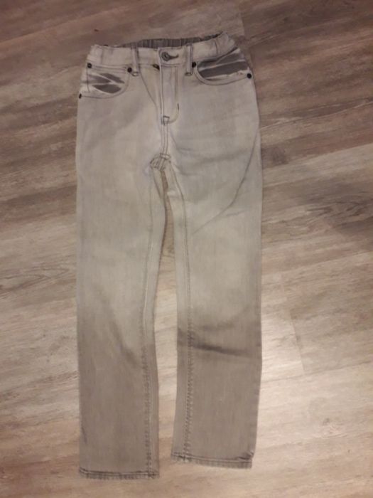 Spodnie jeansowe firmy Gap roz 10 lat.