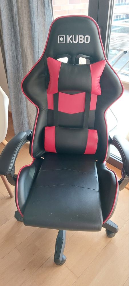Cadeira gamer semi nova