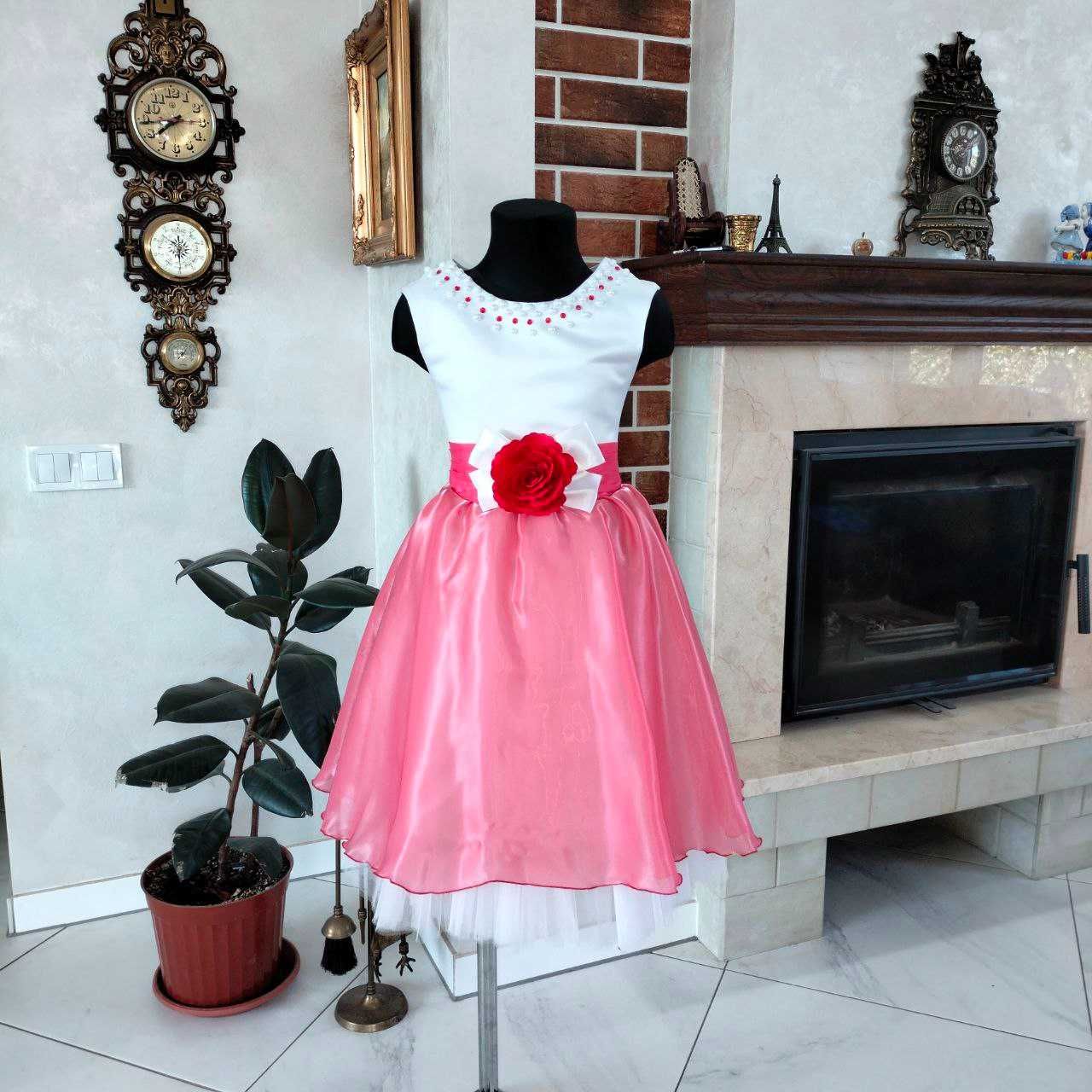 Випускна дитяча сукня плаття платье нарядное пышное бальное вишиванка