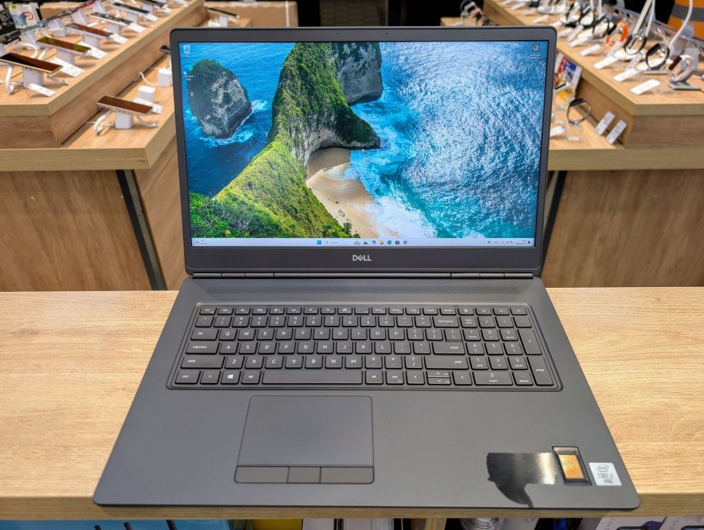 Dell precision 7750 _i7_RTX3000_32/512_ips