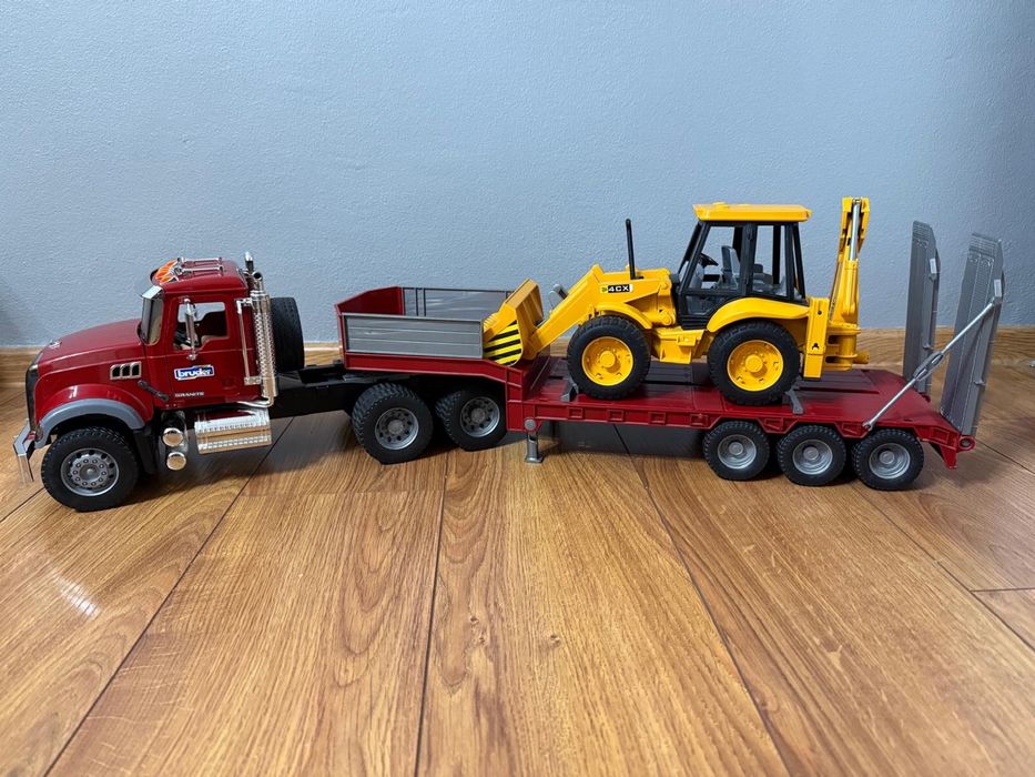 Bruder MACK Naczepa + Koparka