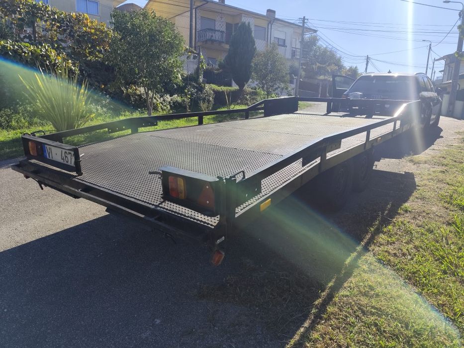 Atrelado Porta Carros