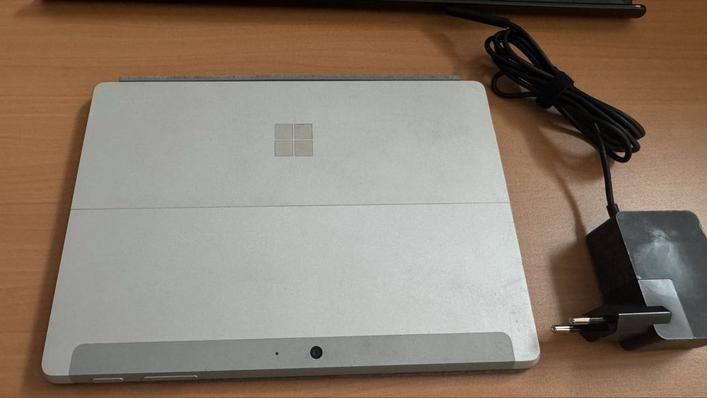Microsoft surface go 3