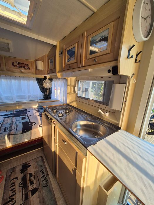 Sprzedam przyczepę kempingową