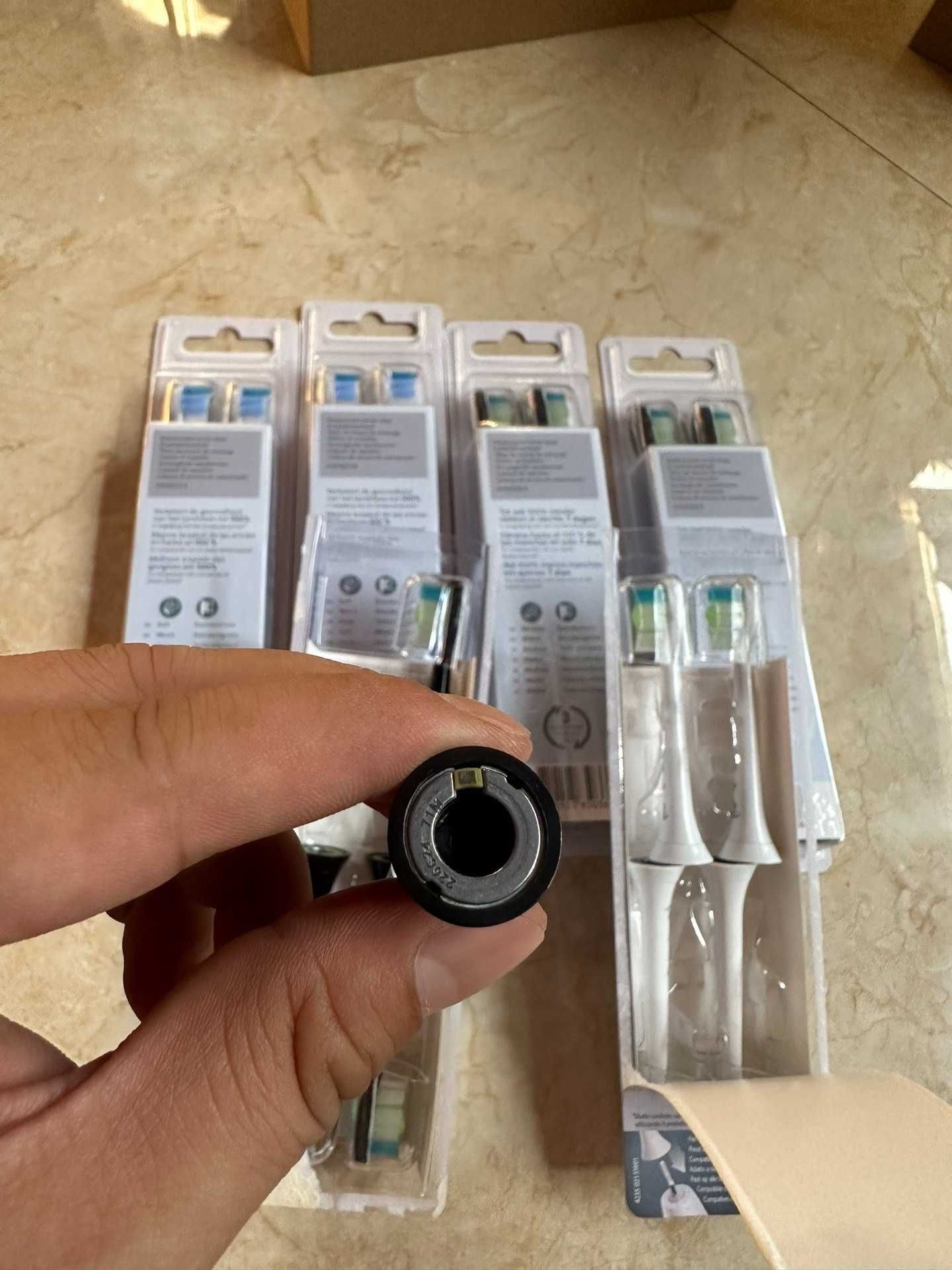 Końcówka Philips HX9044/95 czarna – kompatybilna ze szczoteczkami