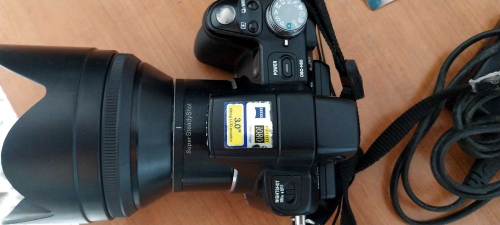 Maquina fotográfica e de filmar da marca sony
