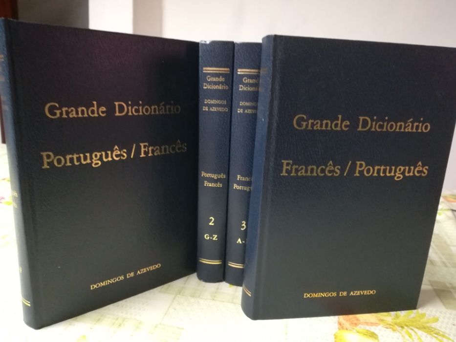 Vendo 4 Dicionários Português - Francês e Francês - Português