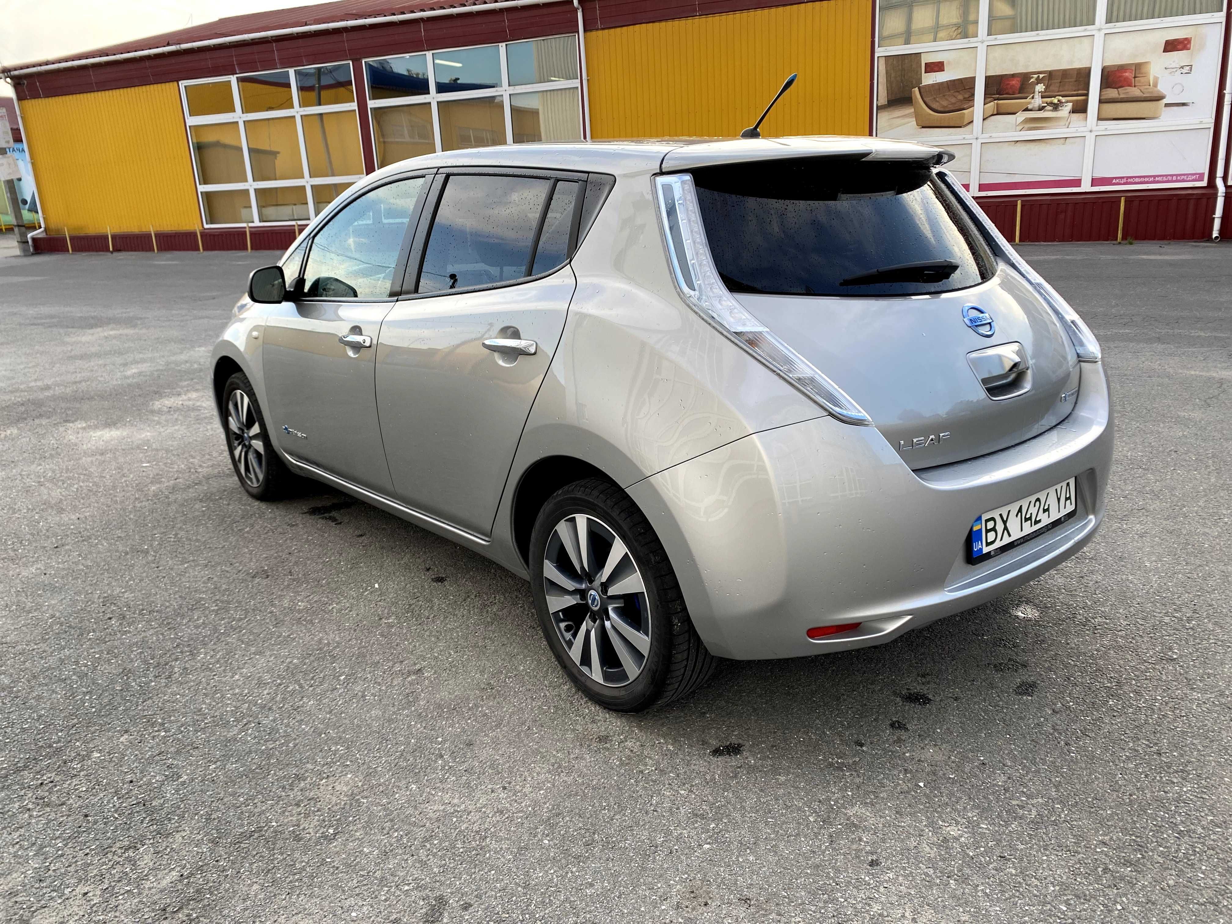 Nissan Leaf 2013 максималка 360 камери кожа шкіра