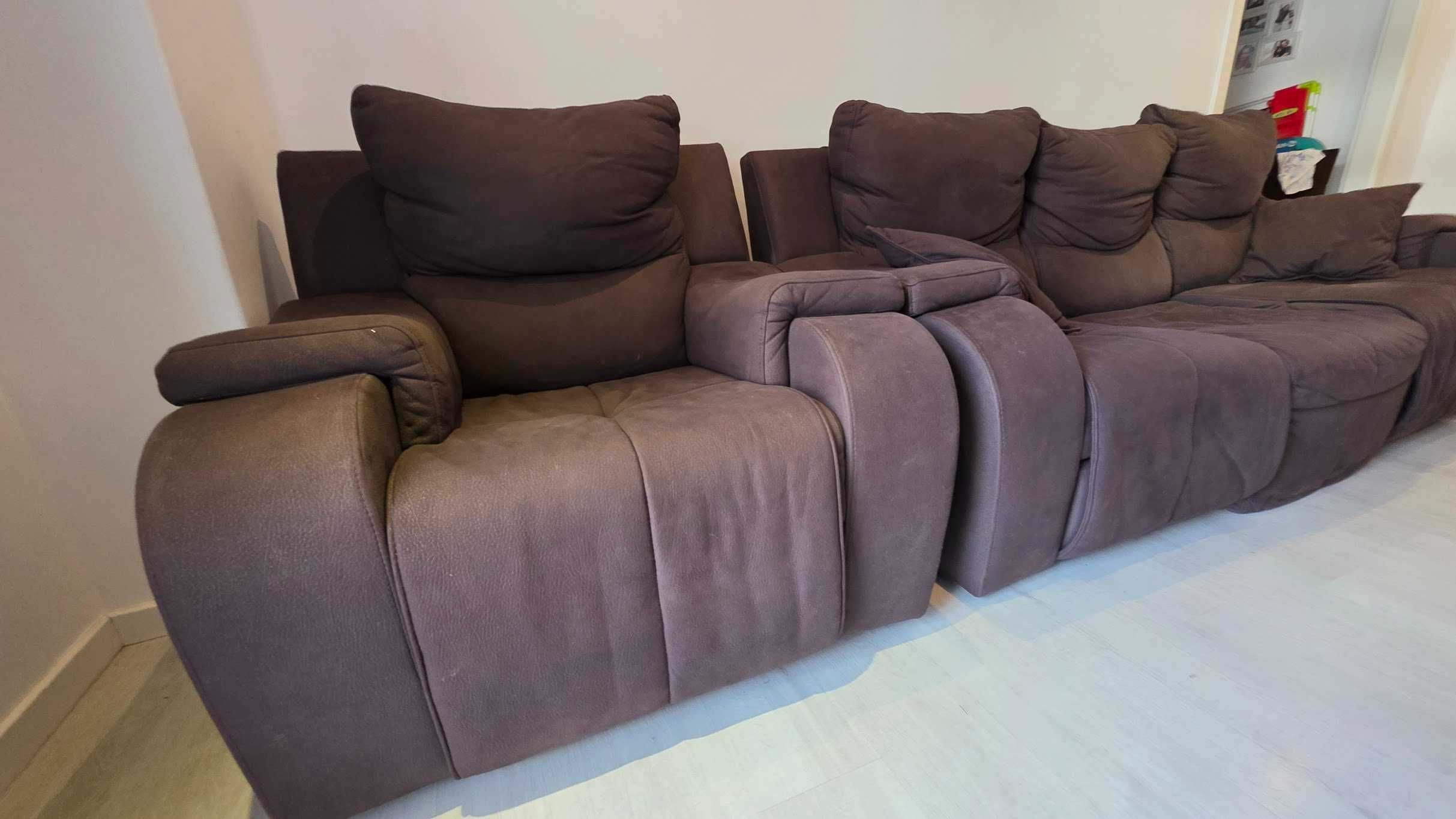 Sofá 3 Lugares + 1 Individual com Reclinável – Muito confortável