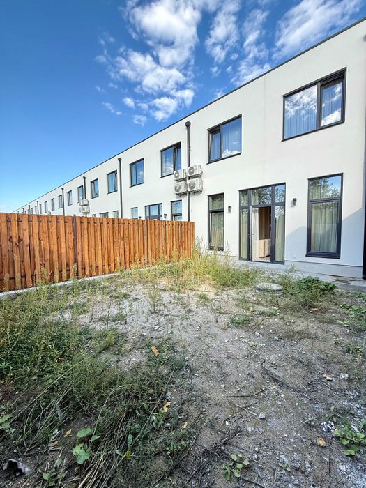 Продаж таунхаусу 125м2 закрите містечко біля озера Святище Осокорки