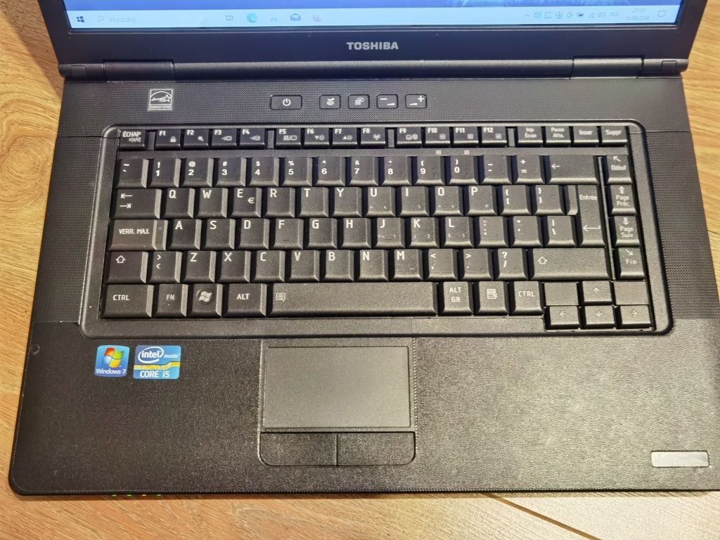 Toshiba Satellite S850 Pro, i5, 8GB RAM, SSD, ładna