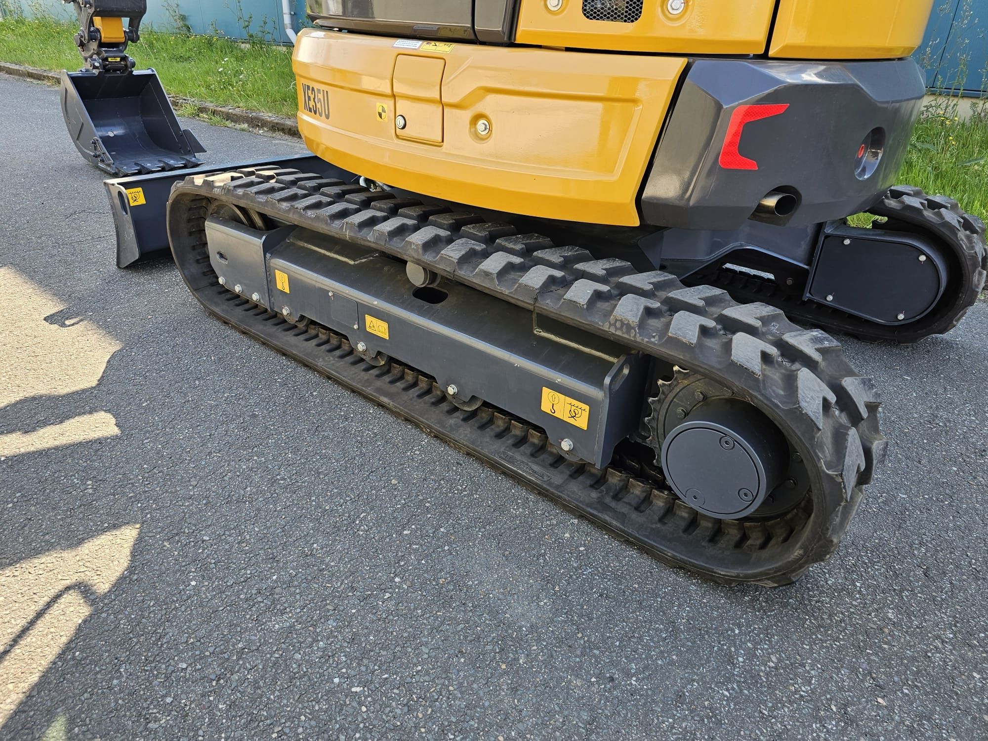 Mini giratória escavadora XCMG 4100kg Ano 2025