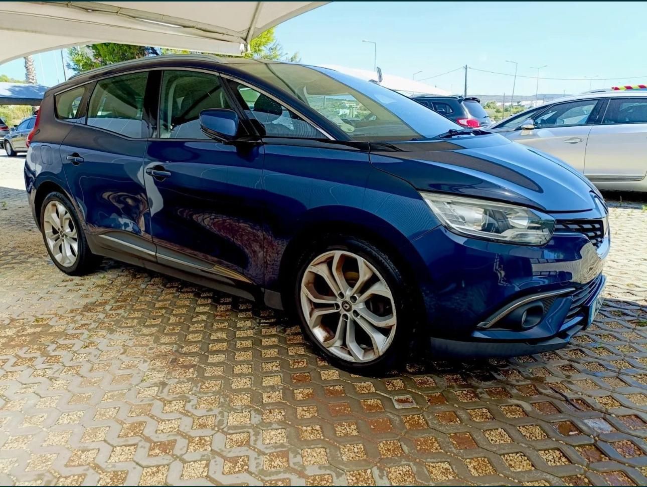 Renault Grand Scenic - 7 Lugares