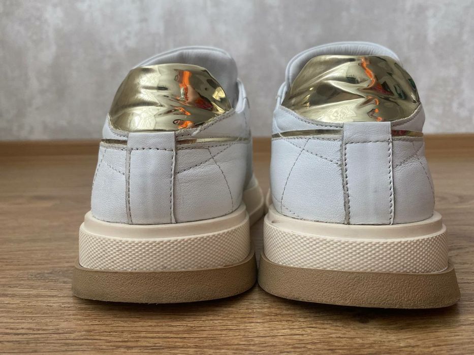 Шкіряні кросівки 40-41 розмір