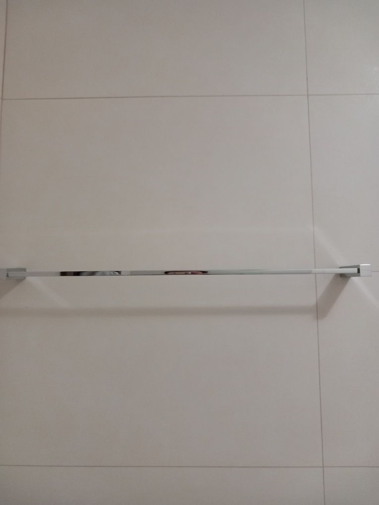 Toalheiros em Inox - Conjunto 4 Peças