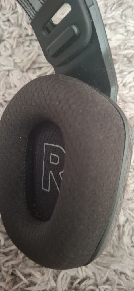 Logitech g733 superlight wireless