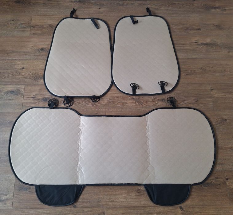 Pokrowiec na tylną kanapę samochodu