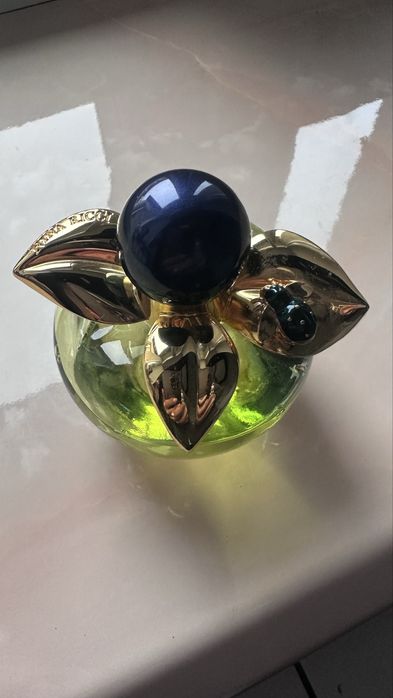 Туалетна вода залишки